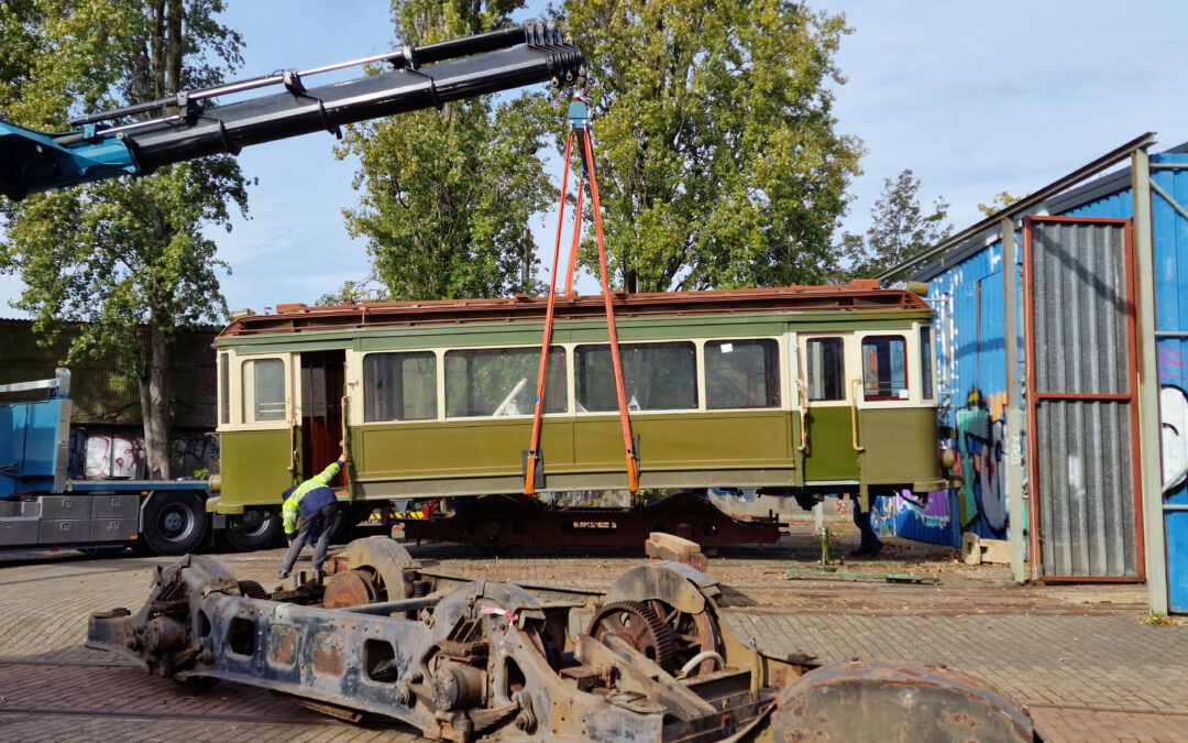 Mijlpaal restauratie NBM 12