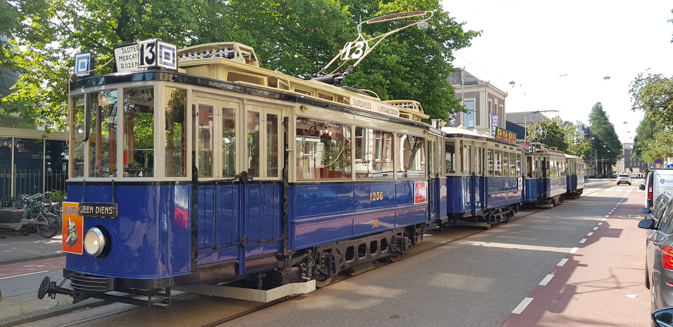 GVB 1236 in de stad