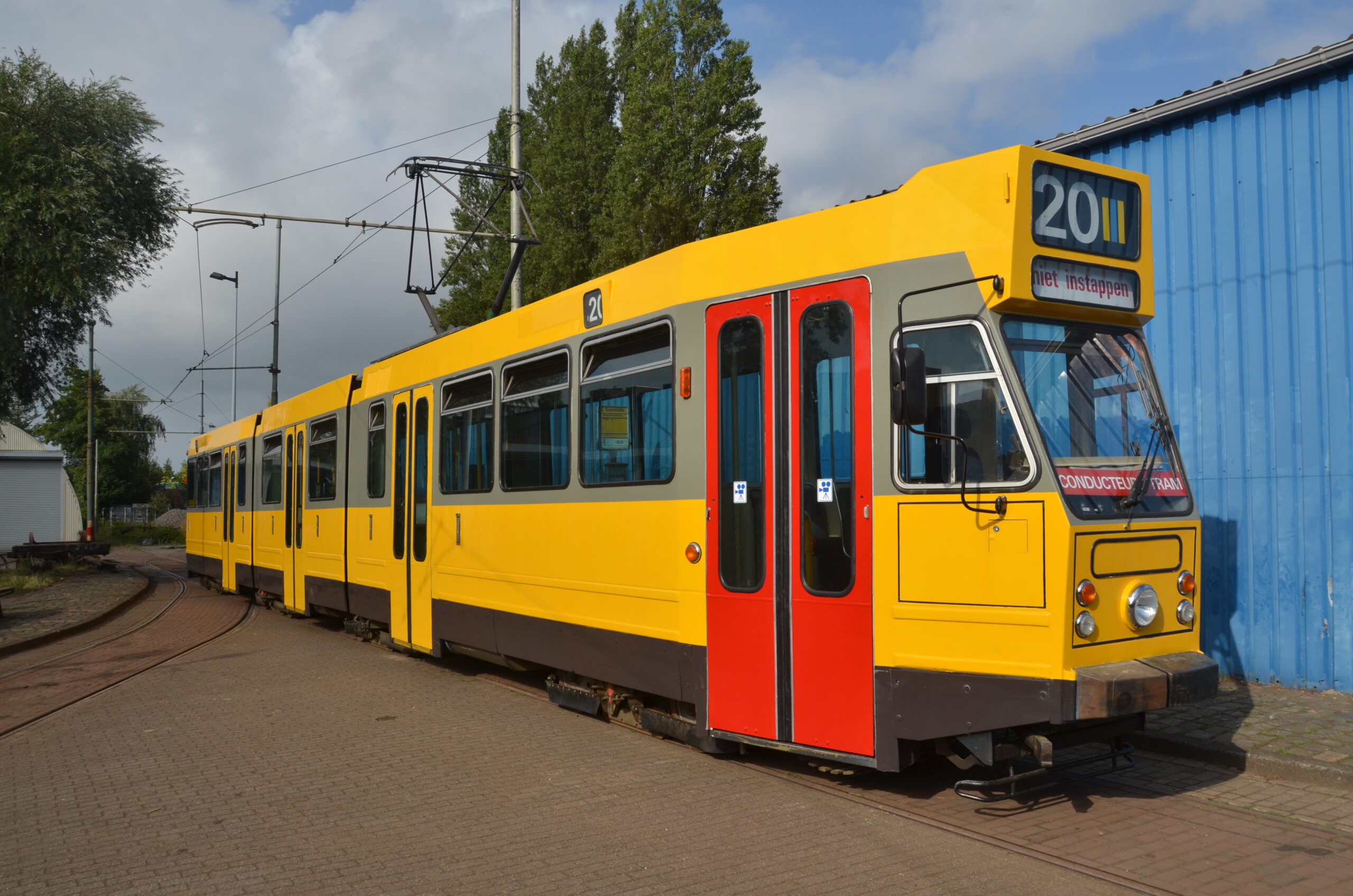 GVB 794 op voormalige halte Karperweg