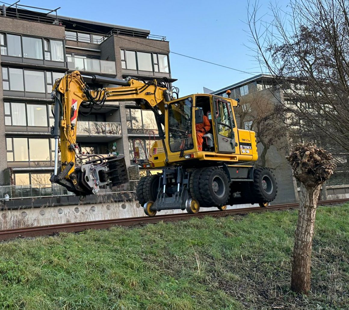 Crane on Rail Lorries (KROL)
