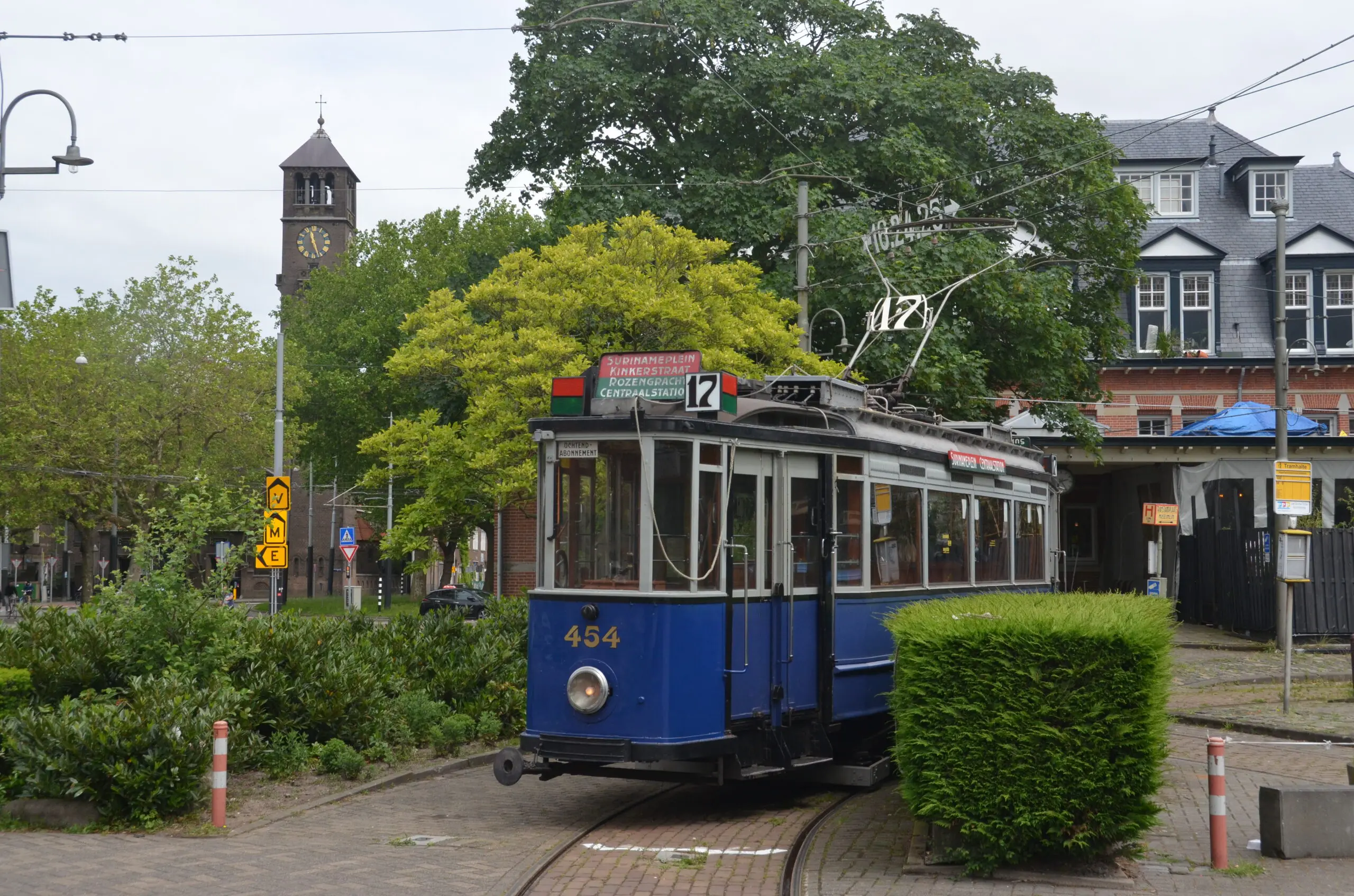 GVB 454 at Haarlemmermeerstation